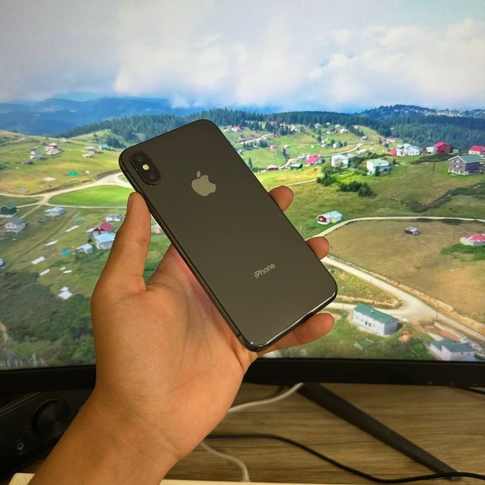 iPhone X sotiladi