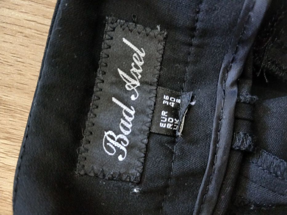 Pantaloni dama marimea 36