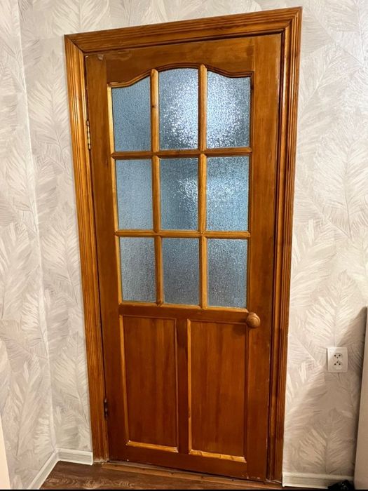 Продам двери межкомнатные 6 шт