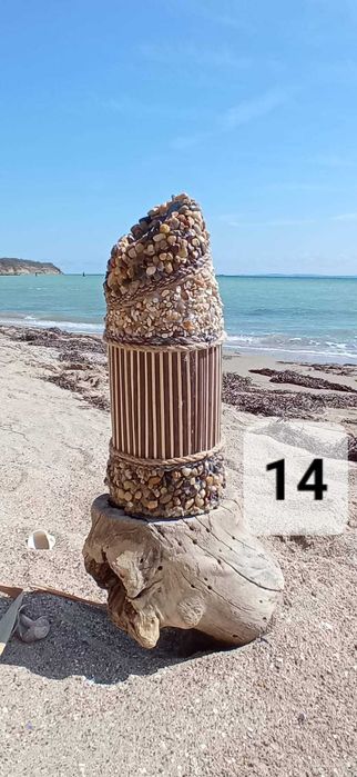 Ръчно изработени вази с натурални морски материали