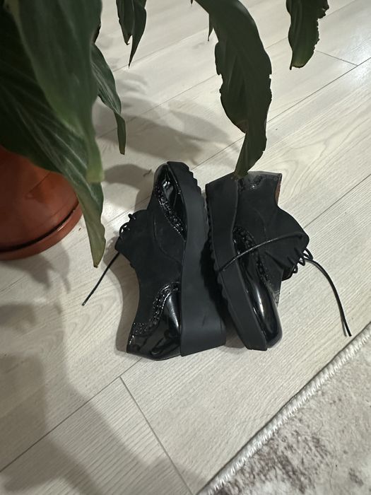 Дамски елегантни обувки-размер 37