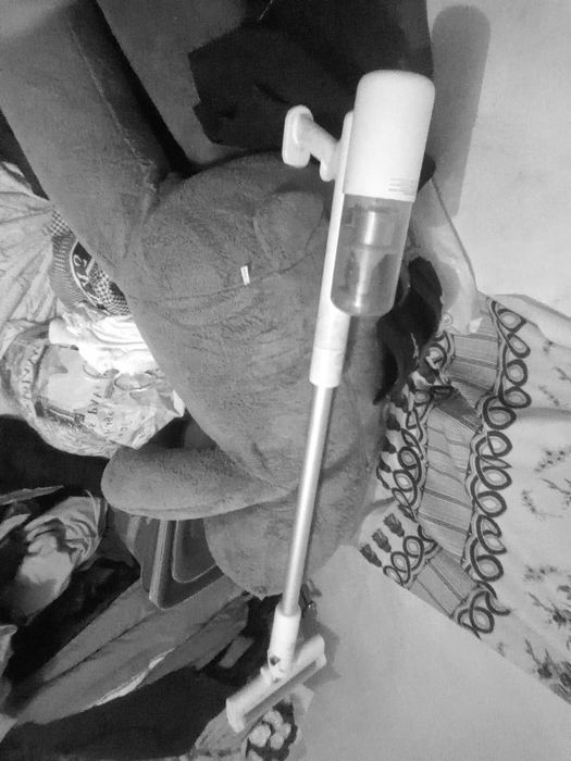 Срочно продам пылесос новый