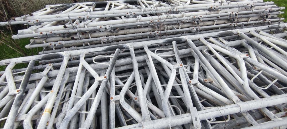 Фиксатори за крави