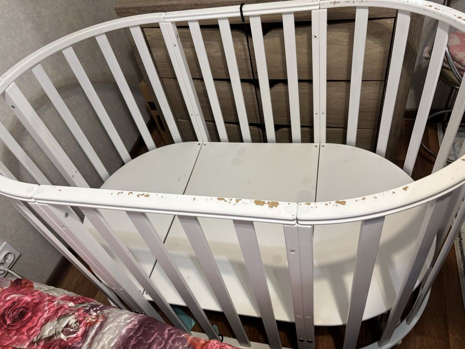 Продам детскую колыбельную кроватку