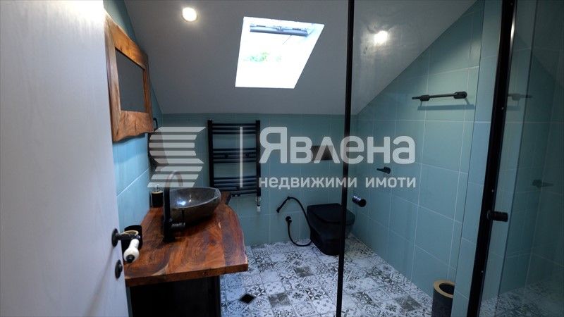 Продава се Къща в с. Драгичево, Област Перник - 320 кв.м за 1594 €/кв.м - Снимка #10