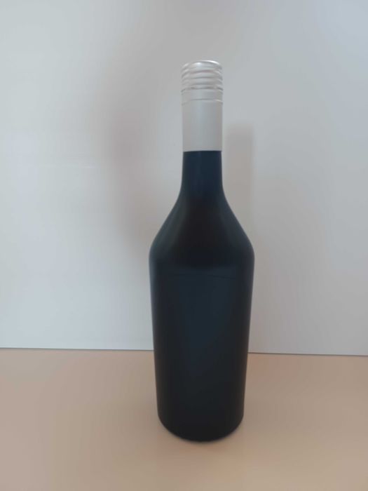 Матирани стъклени бутилки за ракия,вино, и др.