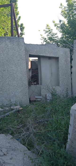 Плиты бетонные керамзитные