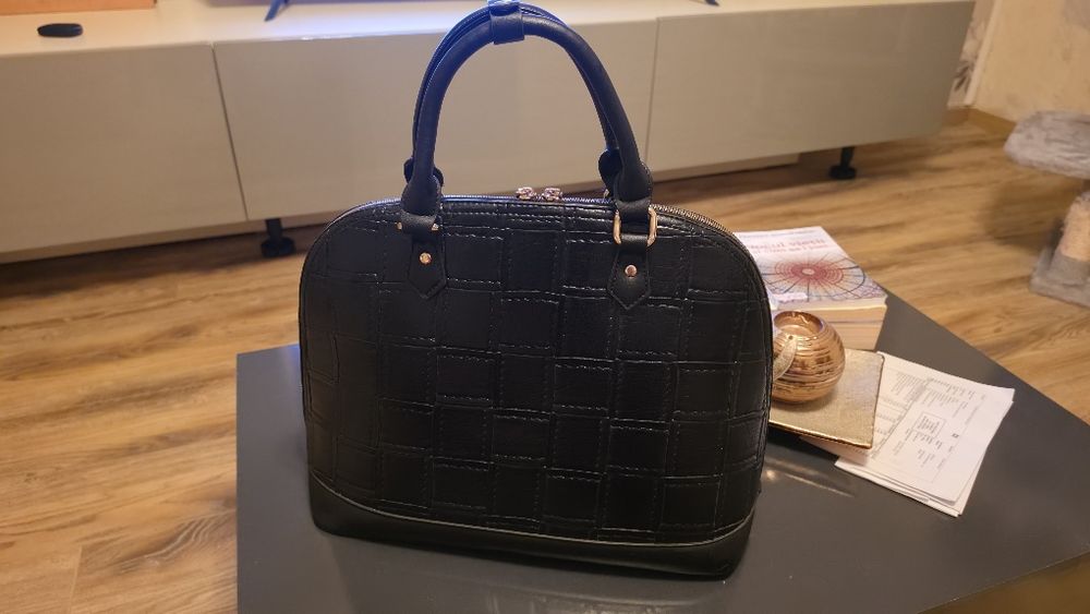 Geantă crossbody