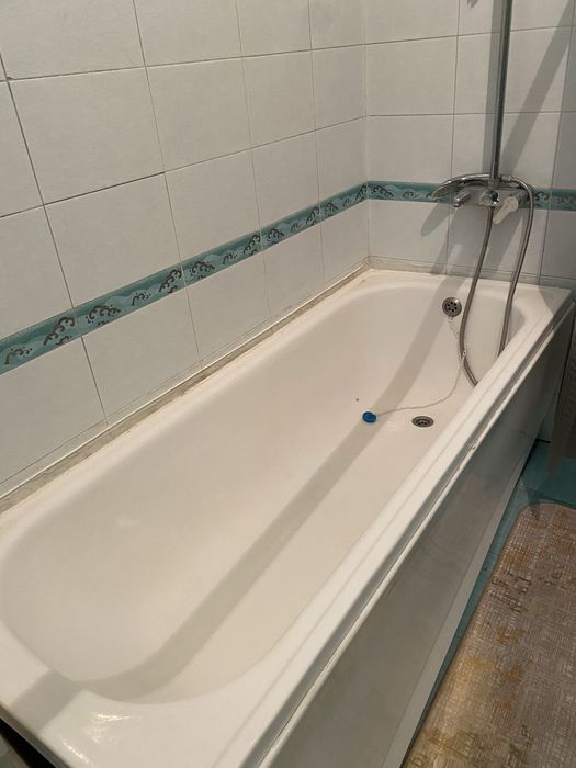 Унитаз, биде, ванна, шкаф раковина