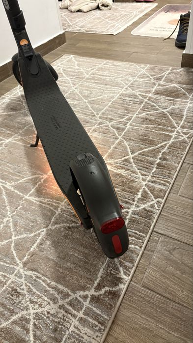 Trotineta ninebot E25E