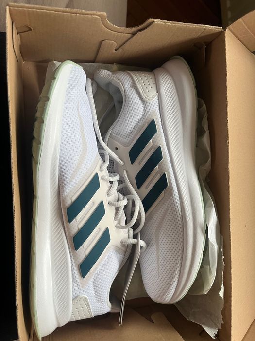 Оригинални маратонки адидас