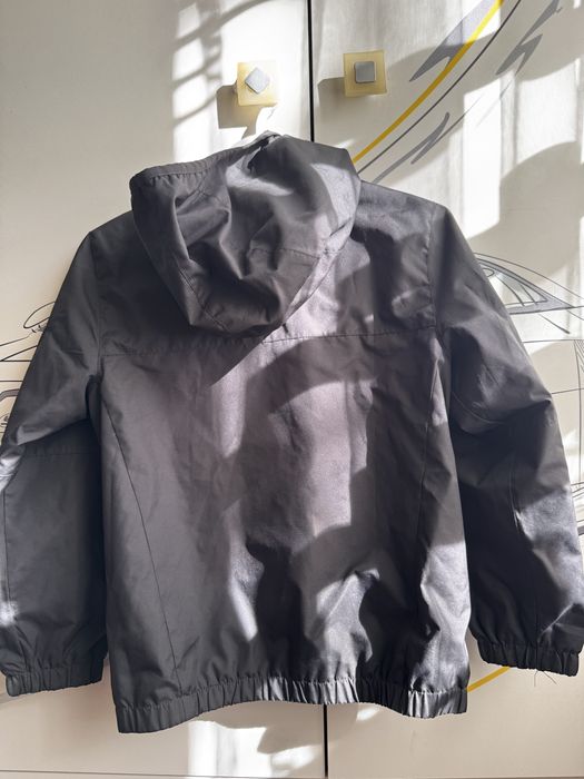 Продам ветровку Nike для мальчика