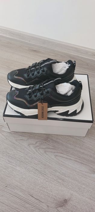Дамски маратонки STEVE MADDEN