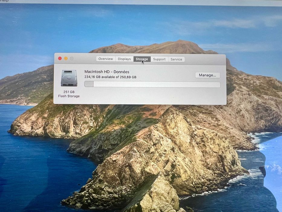 MacBook Pro 15” (2017) – Touch Bar – Много добро състояние – AZERTY