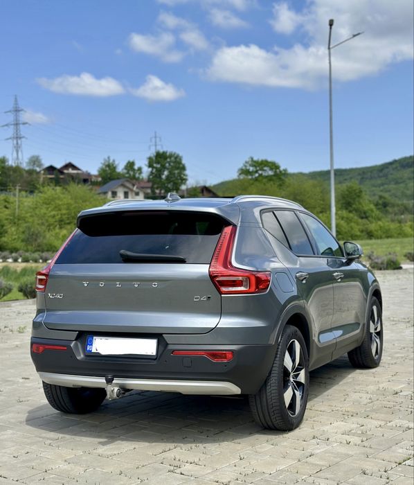 VOLVO XC40 / 2.0 D4 190 cp