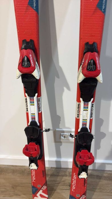 Schiuri Atomic Redster 150cm cu Legaturi Atomic