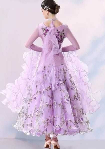 Рокля за спортни танци