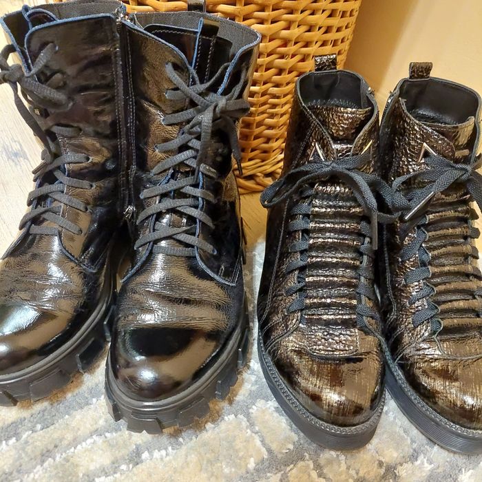 Боти от естествен лак