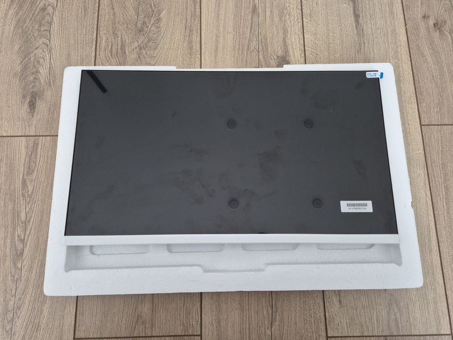 Продам монитор, Белый