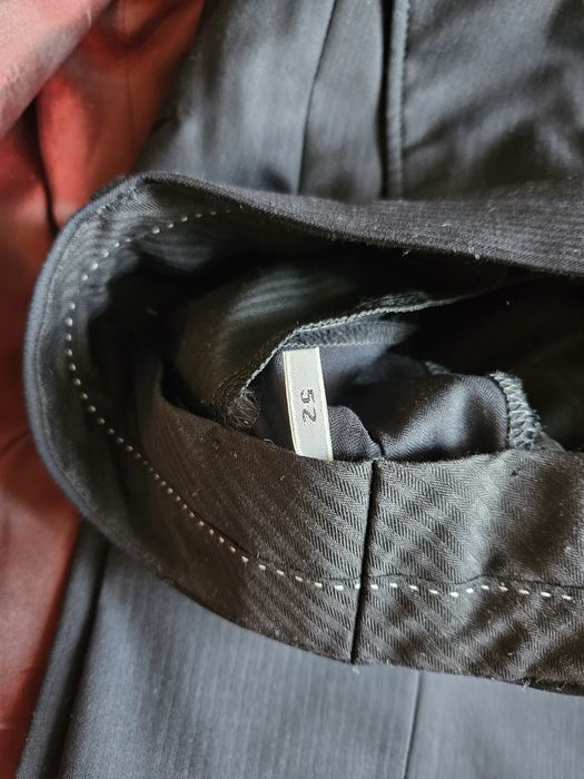 Тъмносин мъжки костюм - като нов - 100% италианска вълна - 52