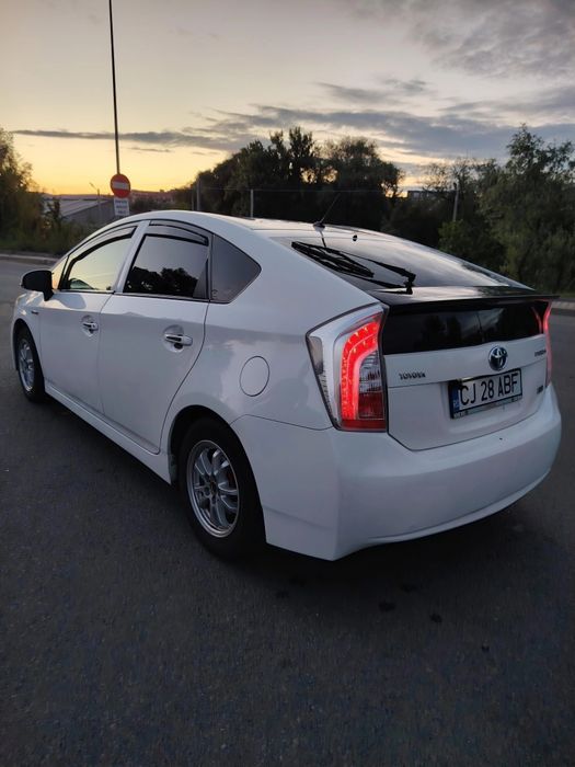 Vând Toyota 3 2012