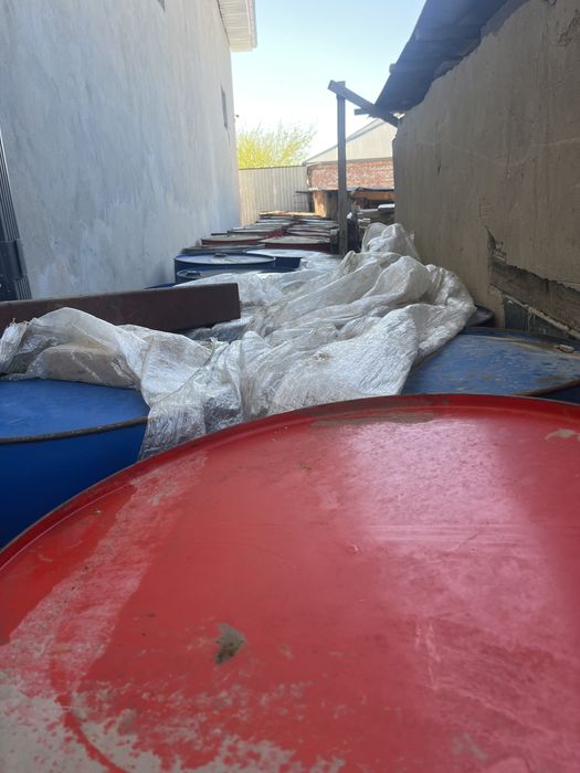 бочки 200 литровые