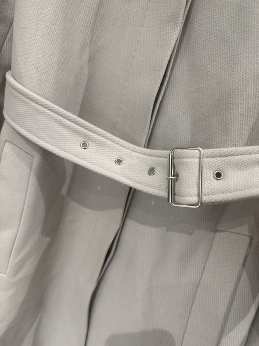 Елегантно дамско палто