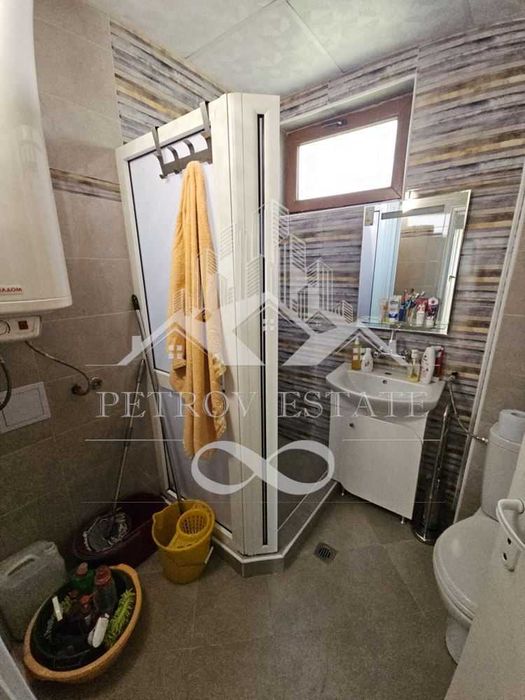 2 Етажа от къща с отлична локация във Велинград