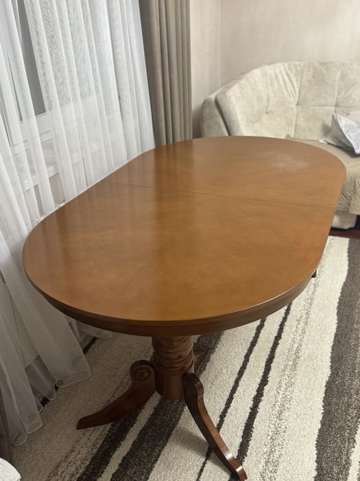 Стол кухонный самовывоз.