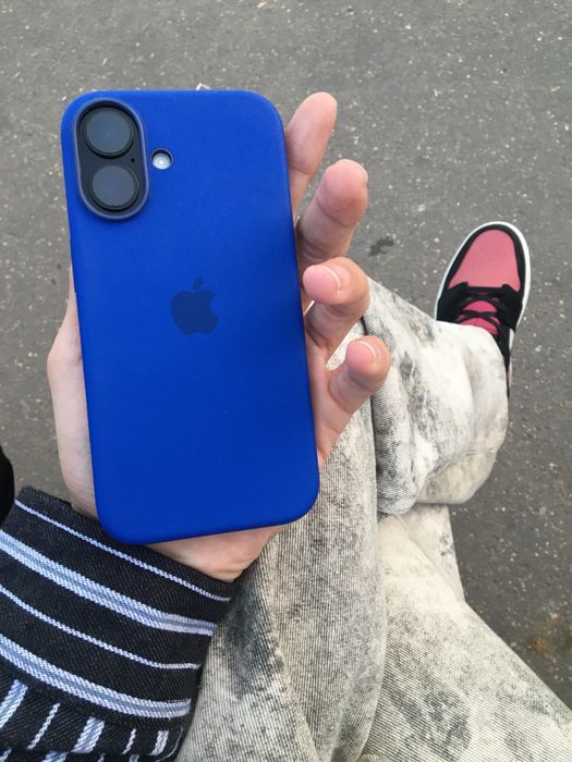 Iphone 16 (идеальное состояние)