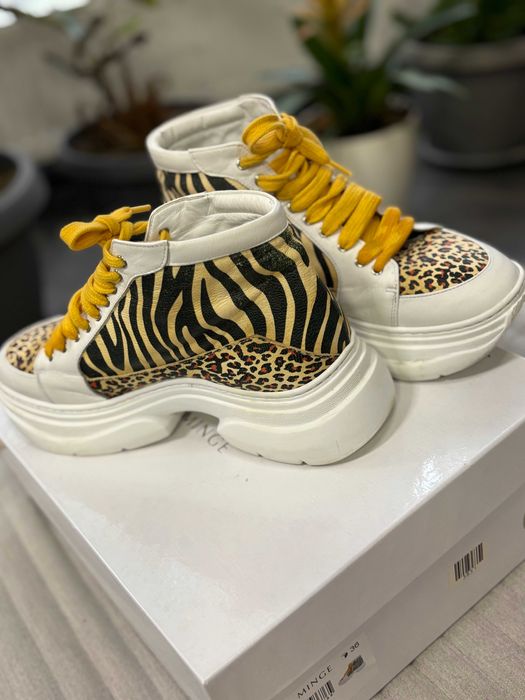 Сникърси Eva Minge