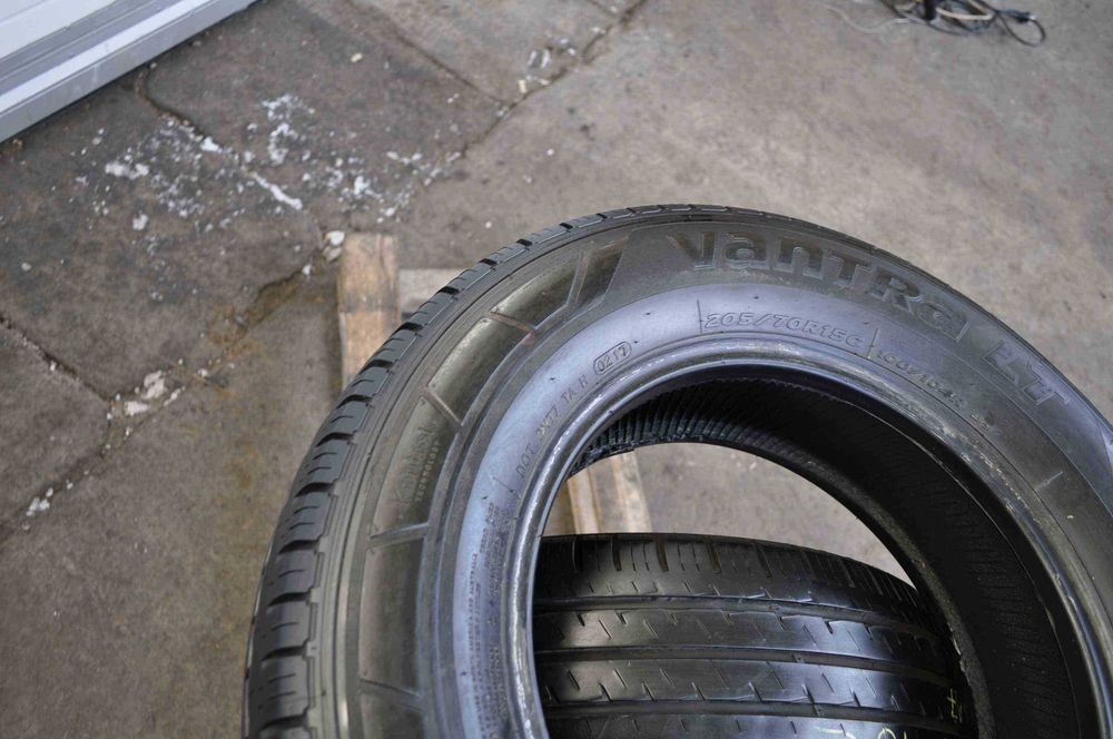 SET 2 Anvelope Vara 205/70 R15C HANKOOK Vantra LT 106/104R