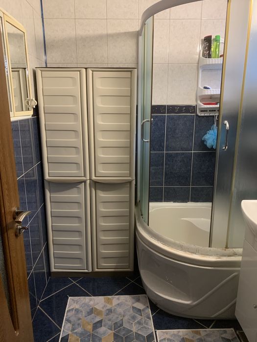 Vând apartament în mun. Caracal, 3 camere, vizavi de Penny - direct proprietar