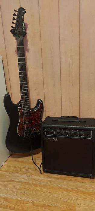 Ел китара Харлей бетон в перфектно състояние къ нея кубе без забележки 20в плюс кабел