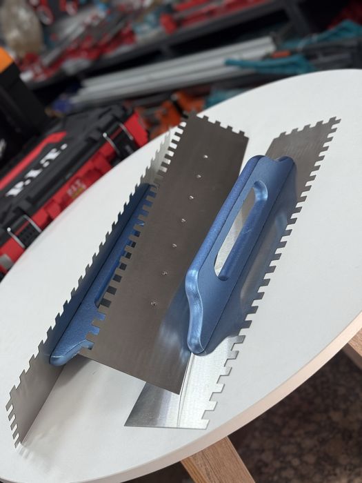 Гребенка для кафеля и камня