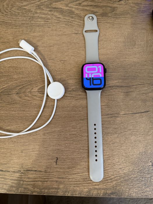 Apple Watch Series 8 , 45mm,GPS,,Aluminium