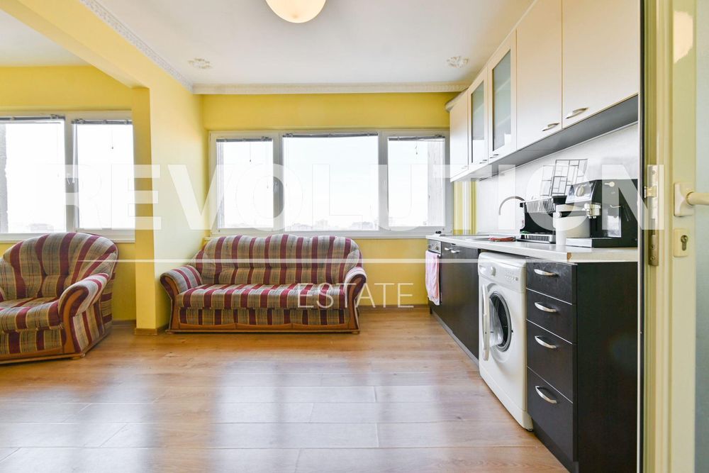 Дава се под наем Двустаен апартамент в София, Слатина - 55 кв.м за 511 € - Снимка #2