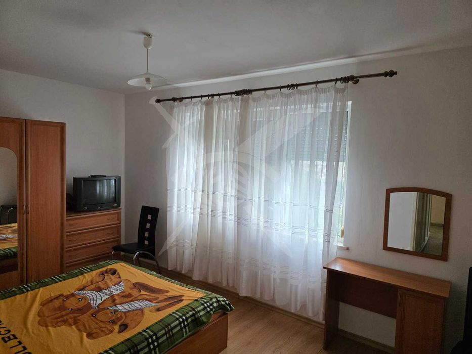 Дава се под наем Тристаен апартамент в Пловдив, Тракия - 86 кв.м за 448.8 € - Снимка #2