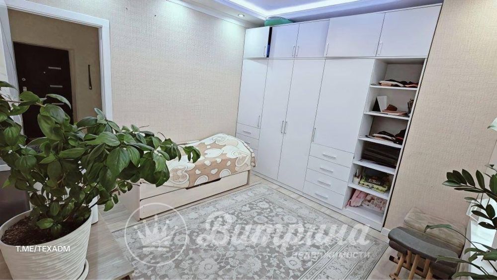 Продаётся 3-комнатная квартира ул. Паркент