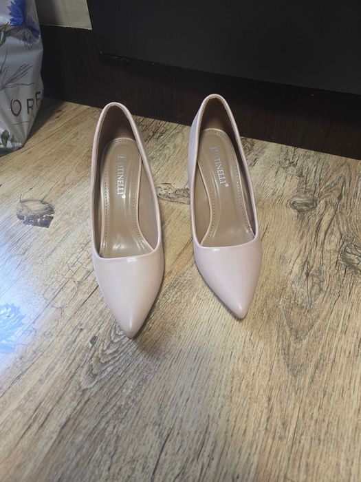 Дамски обувки ботинели 37,38