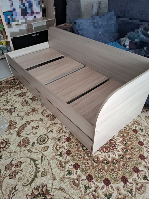 Продам кровать  200×80