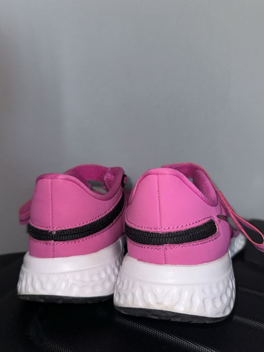 Дамски маратонки Nike