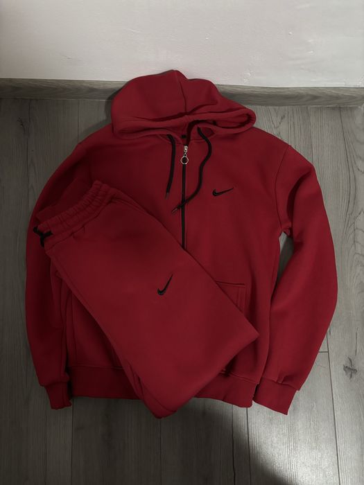 Trening Nike – Model Premium Rosu de dama
