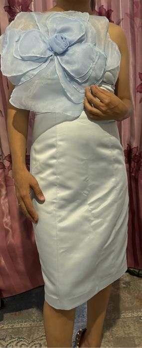 Платье футляр