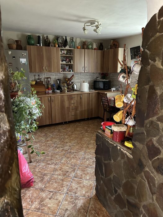 Vând/Schimb Casā Familialā str. 8 Martie