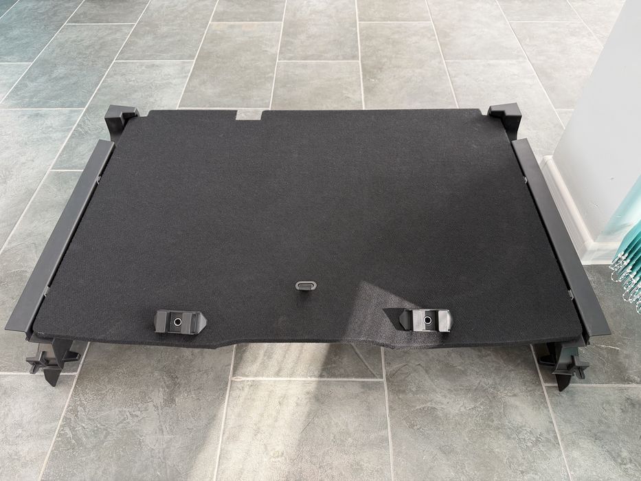 Двоен под за Dacia Sandero