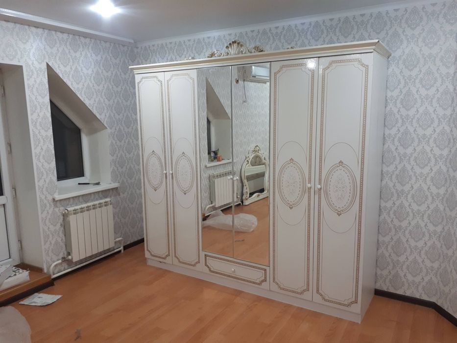 Сборка разборка мебели. Мебельщик на час.