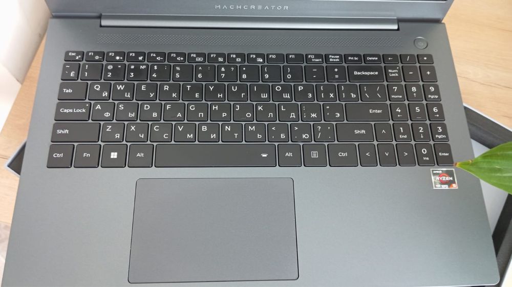 Продается ноутбук Machcreator One R5 (Новый)