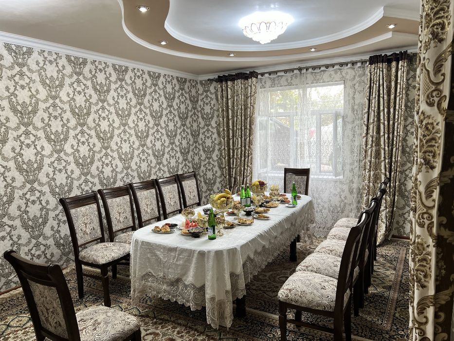 Дом свой продается. 14+2 сотки. 3-х уровневый. 9 комнат. Теплый пол.