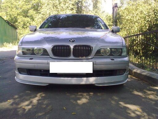 Продам передний бампер на БМВ е39